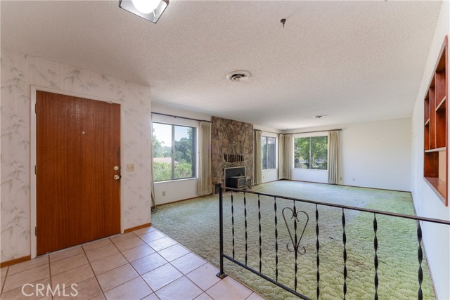 Image 5 of 35 For 641 Blue Oak Drive