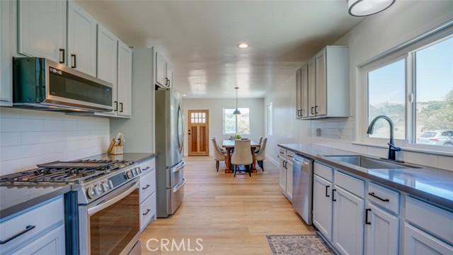 Detail Gallery Image 13 of 43 For 1990 Tularosa Rd, Lompoc,  CA 93436 - 3 Beds | 2 Baths