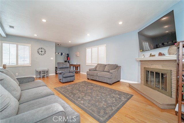 Detail Gallery Image 4 of 52 For 824 S Fenimore Ave, Covina,  CA 91723 - 3 Beds | 2 Baths