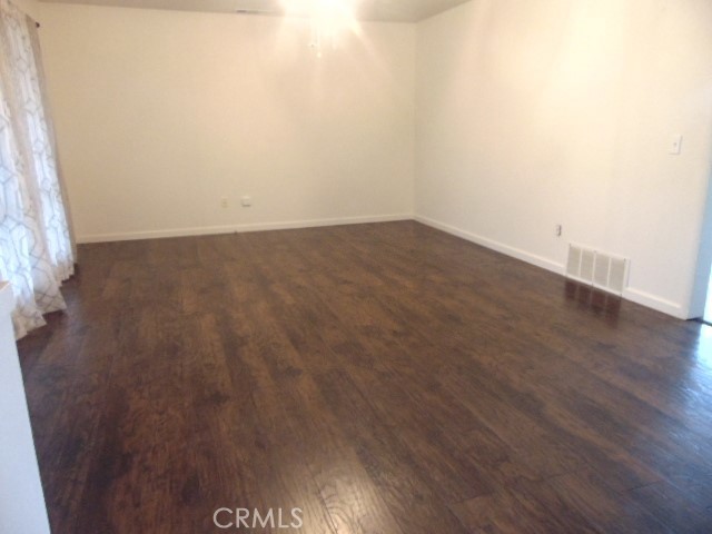 Detail Gallery Image 5 of 21 For 220 Gurnsey, Red Bluff,  CA 96080 - 4 Beds | 2 Baths