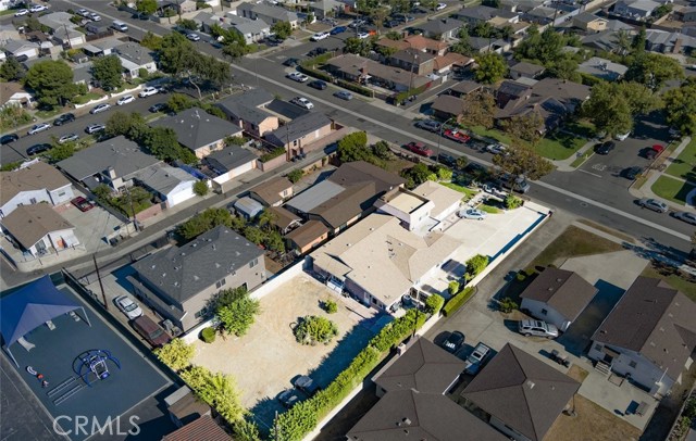 625 W La Verne Street, Anaheim CA: https://media.crmls.org/medias/a00c2e4b-cf1b-4956-a322-15c90770d65d.jpg