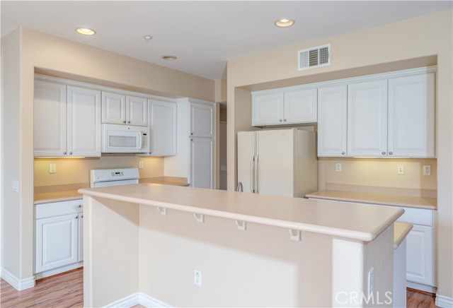 Detail Gallery Image 10 of 30 For 17769 Liberty Ln, Fountain Valley,  CA 92708 - 2 Beds | 2 Baths