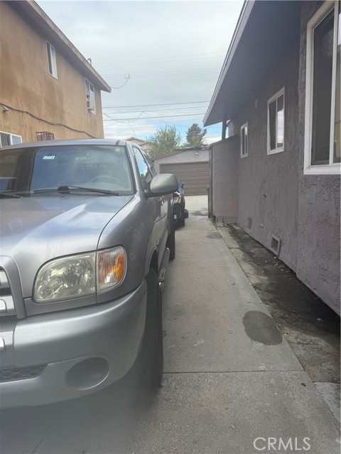 Detail Gallery Image 3 of 12 For 215 E 85th, Los Angeles,  CA 90003 - 3 Beds | 2 Baths