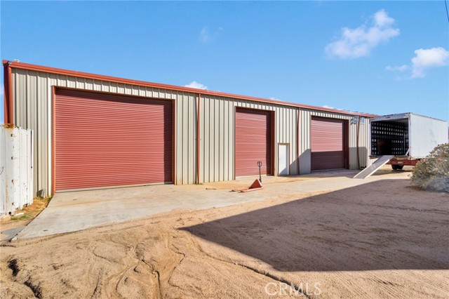 Detail Gallery Image 8 of 42 For 10328 El Centro, Oak Hills,  CA 92344 - 5 Beds | 4 Baths