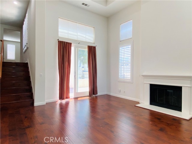 38 Fringe Tree, Irvine CA: https://media.crmls.org/medias/a00d6c04-7f92-49fe-a504-9c3fdf7520ea.jpg