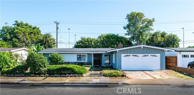 979 Presidio Dr, Costa Mesa, CA 92626