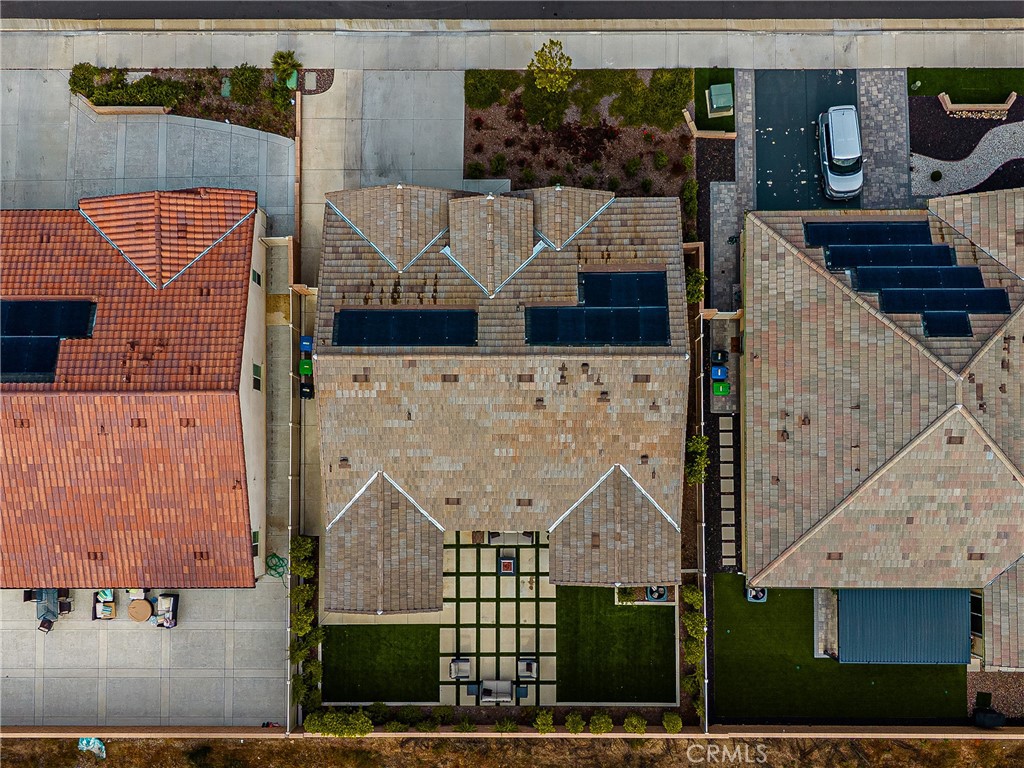 https://media.crmls.org/medias/a00f68a2-fde2-467d-8f22-3cd5f984538f.jpg?preset=X-Large