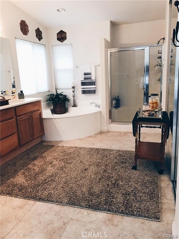 Detail Gallery Image 7 of 13 For 17 Corte Montena, Lake Elsinore,  CA 92532 - 4 Beds | 3 Baths