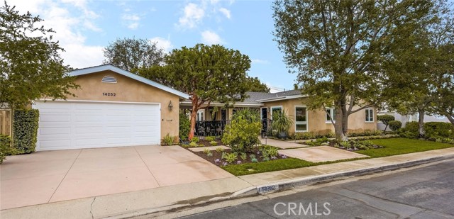 14252 Acacia Dr, North Tustin, CA 92780