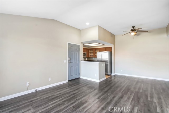 Detail Gallery Image 3 of 16 For 200 E Alessandro #106,  Riverside,  CA 92508 - 2 Beds | 2 Baths