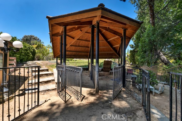 590 Stonebrook Street, Simi Valley CA: https://media.crmls.org/medias/a0121972-d960-4fa0-81a3-2ddbb2b5262d.jpg