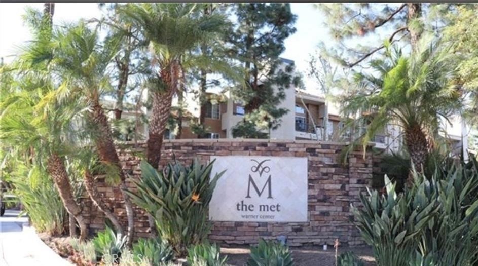 5500 Owensmouth Avenue #117