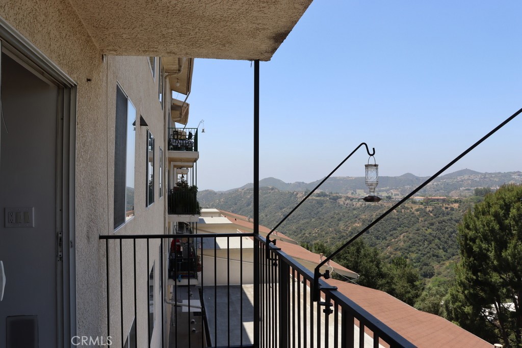 2385 Roscomare Road #E10