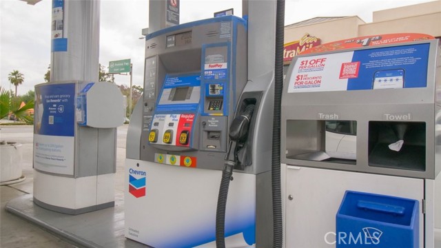 250 Atlantic Boulevard, East Los Angeles CA: https://media.crmls.org/medias/a01645b1-c91e-4c3b-a461-858e90772861.jpg
