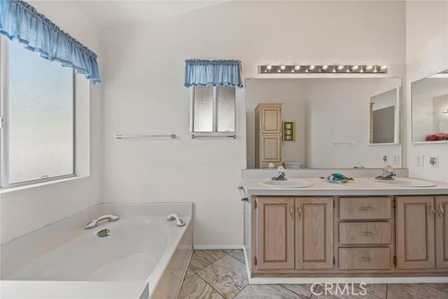16713 Caribou Drive, Pine Mountain Club CA: https://media.crmls.org/medias/a0181fae-ae65-4cb0-a28d-96a57c7eae97.jpg
