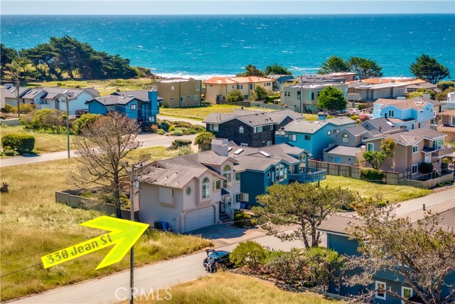 330 Jean Street, Cambria CA: https://media.crmls.org/medias/a01852d9-c7f2-402d-a8a8-c00535cf0205.jpg