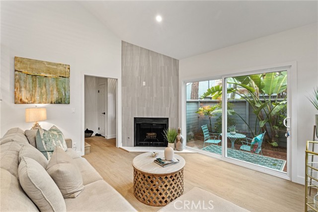 1917 Nelson Avenue, Redondo Beach, California 90278, 3 Bedrooms Bedrooms, ,1 BathroomBathrooms,Residential,Sold,Nelson Avenue,SB23059109