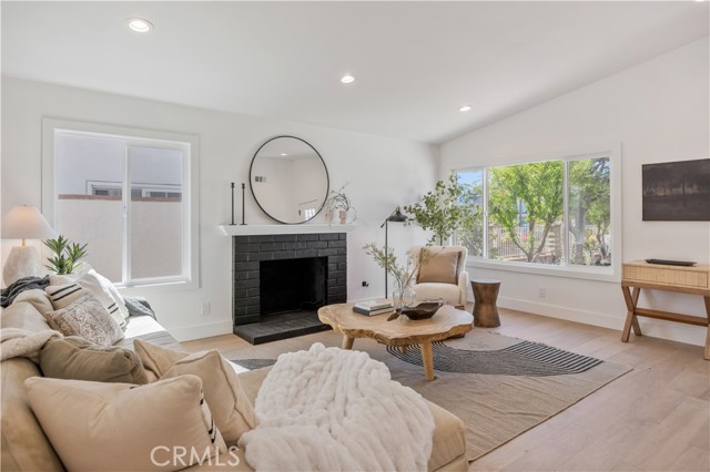 24166 Fortune Drive, Lake Forest CA: https://media.crmls.org/medias/a018d58b-47f2-49c2-8318-2462a55b9e48.jpg