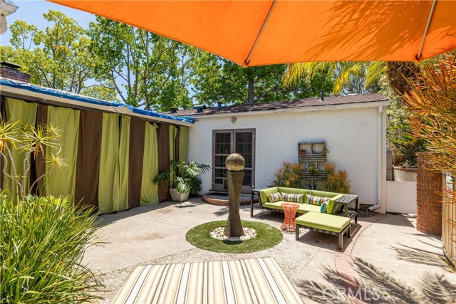 Detail Gallery Image 28 of 33 For 1701 Pier Ave, Santa Monica,  CA 90405 - 4 Beds | 2/1 Baths