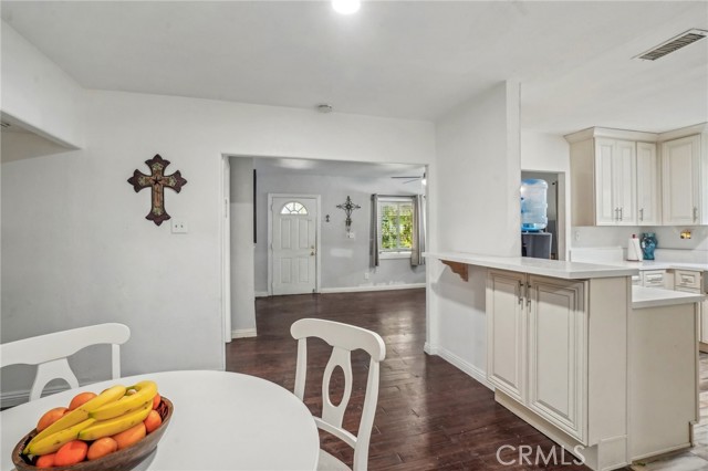 Detail Gallery Image 12 of 28 For 2902 N F St, San Bernardino,  CA 92405 - 3 Beds | 2 Baths