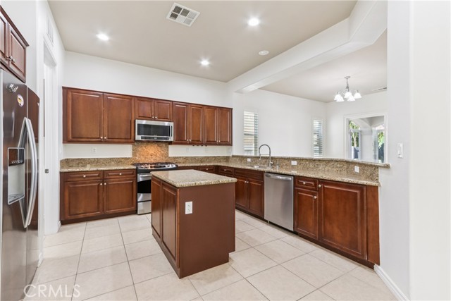 Detail Gallery Image 15 of 57 For 5036 Paseo Callado, Hemet,  CA 92545 - 3 Beds | 3 Baths