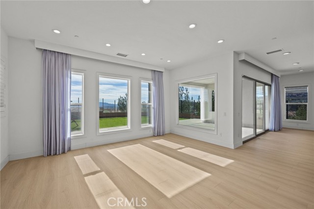 Detail Gallery Image 16 of 60 For 20638 W Deer Grass Ct Ct, Porter Ranch,  CA 91326 - 5 Beds | 5/1 Baths