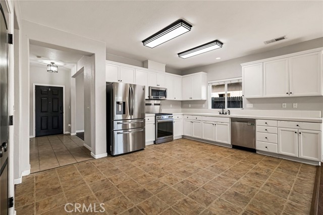 360 El Dorado Avenue, Willows CA: https://media.crmls.org/medias/a01cbe71-9502-4ad5-bdd2-ec581e6838a4.jpg