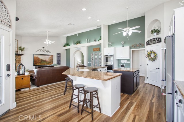 Detail Gallery Image 27 of 72 For 10978 El Centro Rd, Oak Hills,  CA 92344 - 4 Beds | 3 Baths