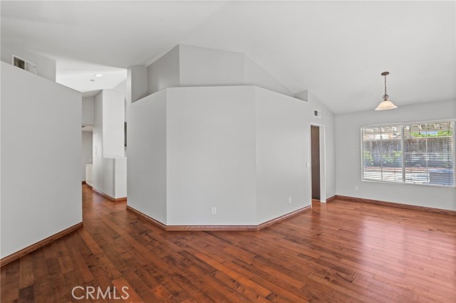 Detail Gallery Image 10 of 33 For 15161 Etienne St, Lake Elsinore,  CA 92530 - 3 Beds | 2 Baths