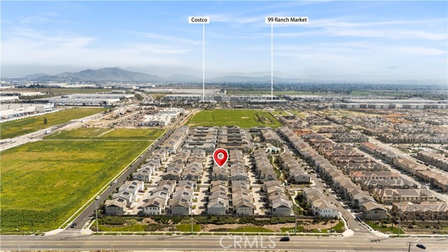 4253 S Heather Privado, Ontario CA: https://media.crmls.org/medias/a01e02a8-d1d1-4067-b5f1-2bb4ed00a699.jpg