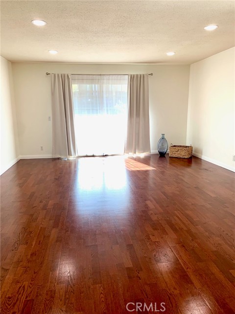 Detail Gallery Image 3 of 21 For 506 Orange Blossom, Irvine,  CA 92618 - 1 Beds | 1 Baths