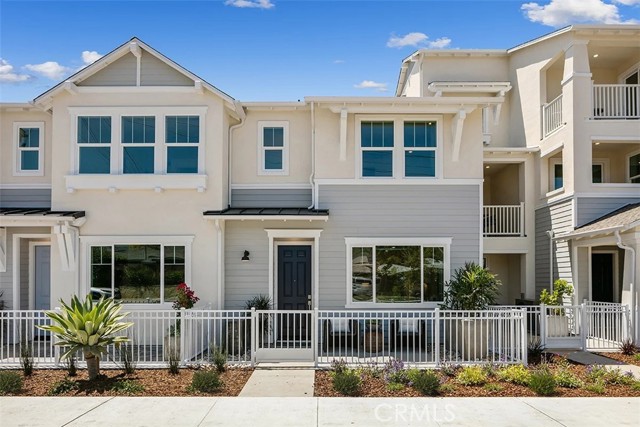 Detail Gallery Image 1 of 4 For 2472 Haley Point Dr #101,  Ventura,  CA 93003 - 3 Beds | 2/1 Baths