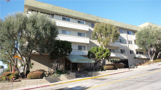 1600 Ardmore Avenue, Hermosa Beach, California 90254, 2 Bedrooms Bedrooms, ,1 BathroomBathrooms,Residential,Sold,Ardmore,SB17049040