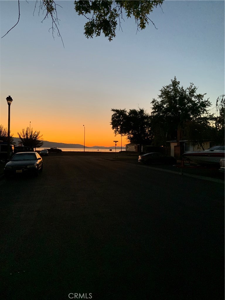 https://media.crmls.org/medias/a020f3a1-ee02-4112-ac21-00d1fda7f815.jpg?preset=X-Large