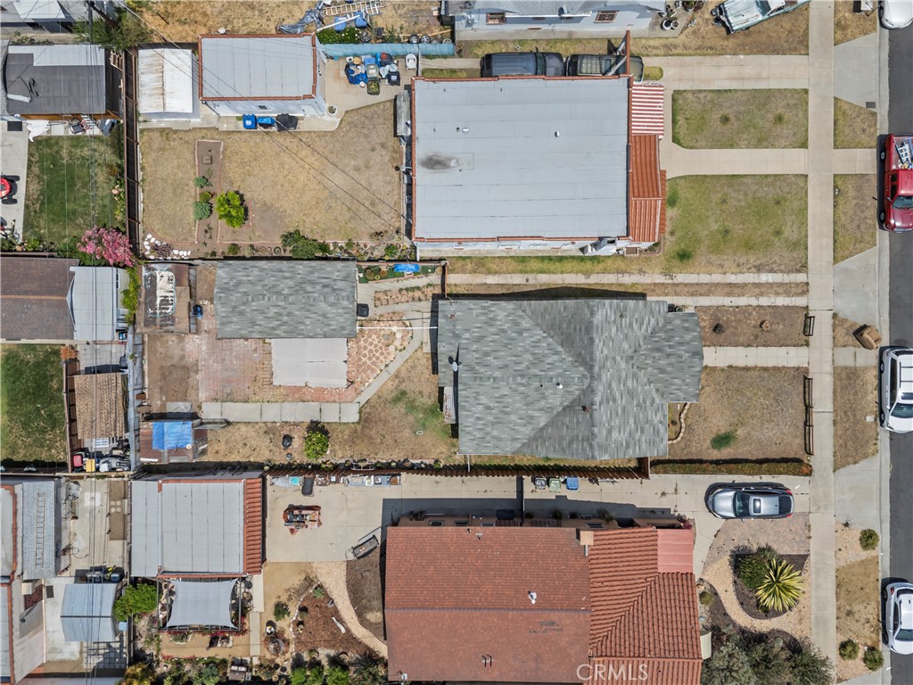 https://media.crmls.org/medias/a021167a-94a7-4777-aee5-093b7b9c093d.jpg?preset=X-Large