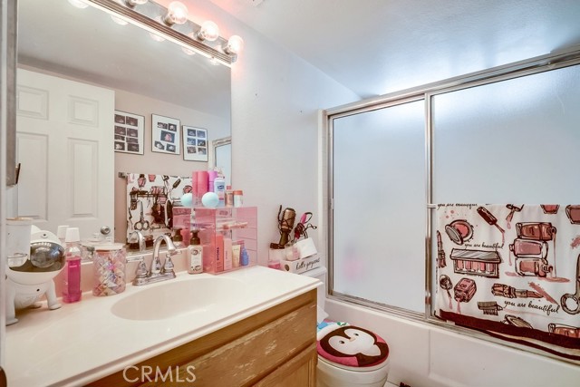 Detail Gallery Image 16 of 24 For 1032 Smoketree Dr, Corona,  CA 92882 - 3 Beds | 2/1 Baths