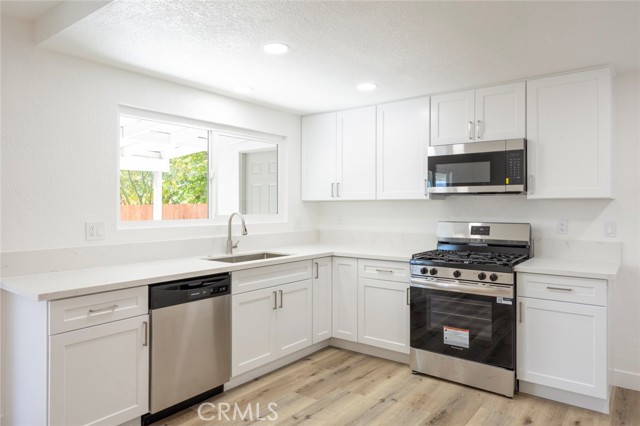 Detail Gallery Image 5 of 16 For 106 N Woodland, Banning,  CA 92220 - 3 Beds | 2 Baths