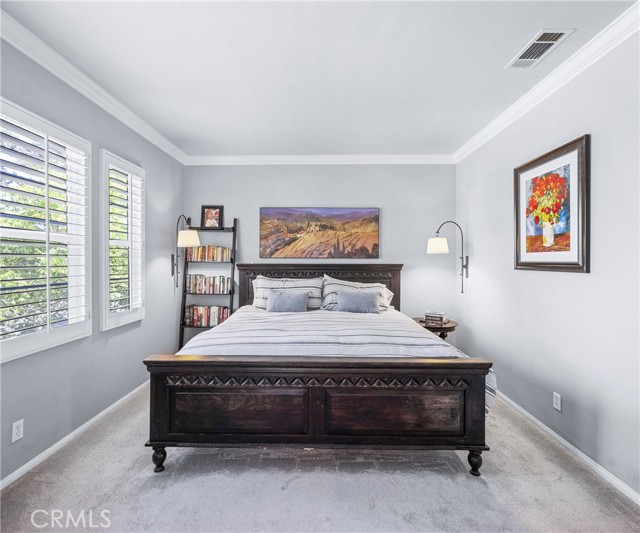 45 Coriander, Irvine CA: https://media.crmls.org/medias/a021e1f4-0d70-4a74-bf66-8779b8f0500c.jpg