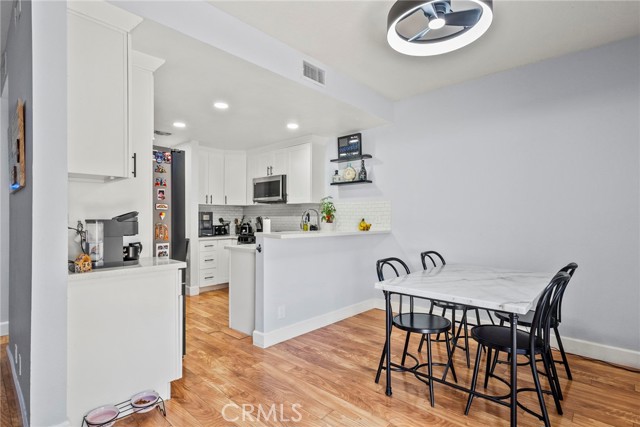 28341 Seco Canyon Road, Saugus CA: https://media.crmls.org/medias/a0235609-4d40-400d-8062-7b6811092474.jpg