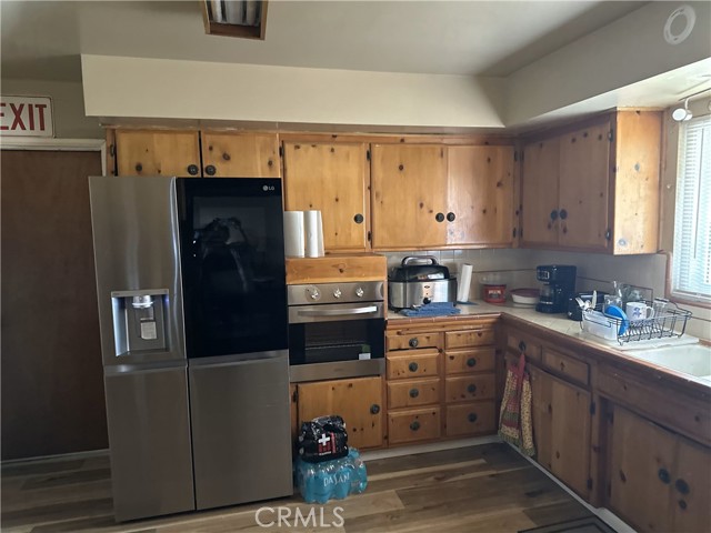 Detail Gallery Image 4 of 4 For 99 O, Bakersfield,  CA 93304 - 2 Beds | 2 Baths