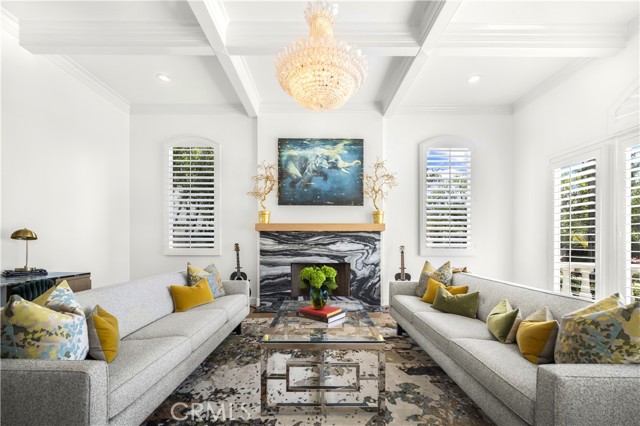 5366 Collingwood Circle, Calabasas CA: https://media.crmls.org/medias/a023625e-1d80-4790-bab2-042787ebda4d.jpg