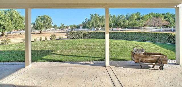 Detail Gallery Image 9 of 49 For 23140 Western Crest Dr, Lake Mathews,  CA 92570 - 4 Beds | 3/1 Baths