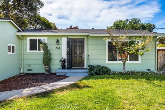 Detail Gallery Image 2 of 35 For 610 Tucker Ave, Paso Robles,  CA 93446 - 3 Beds | 2 Baths