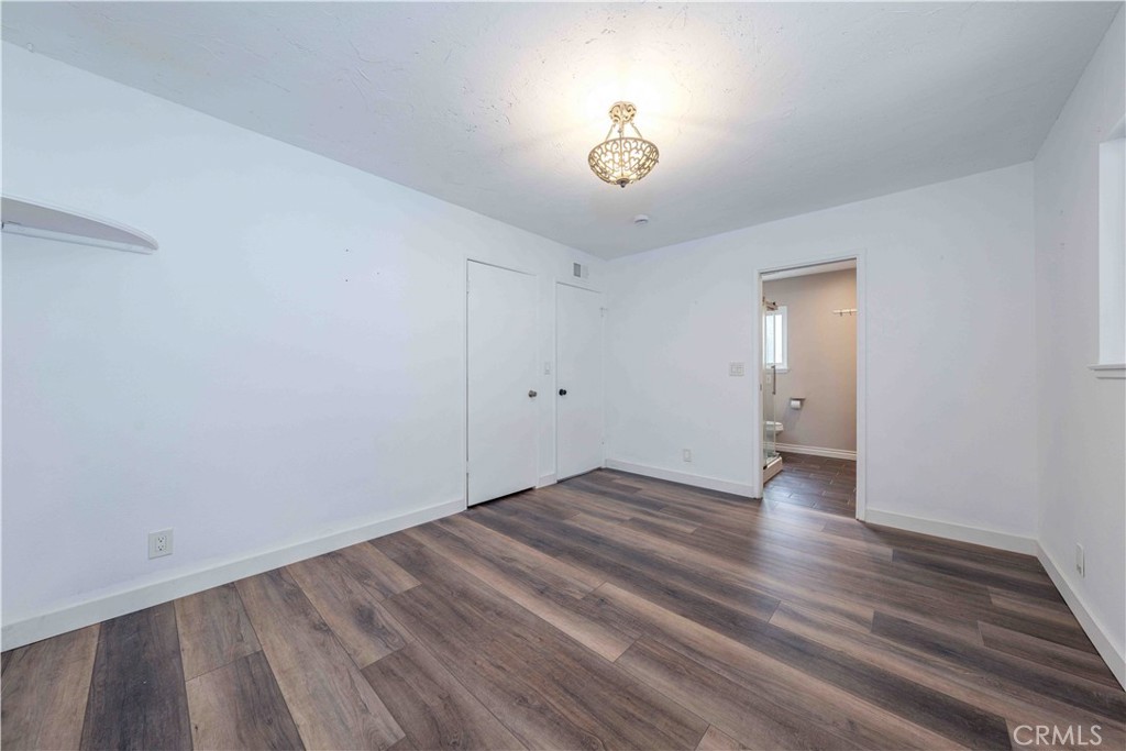 MLS #OC25280398 image #23