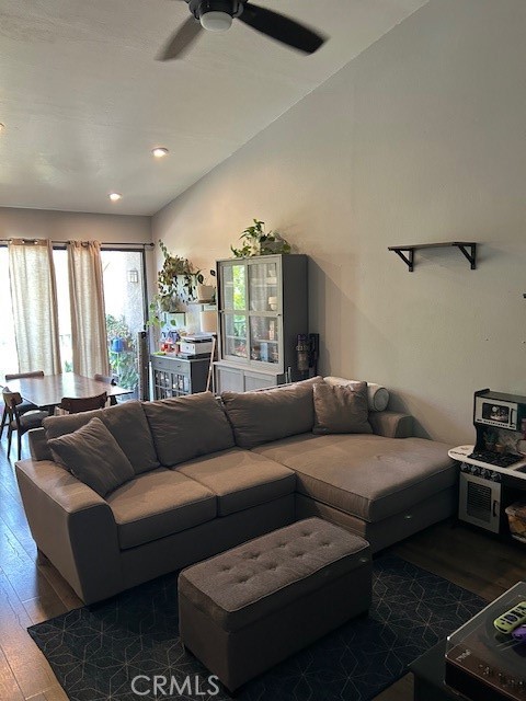 10591 Lakeside S Drive, Garden Grove CA: https://media.crmls.org/medias/a028de4f-e1e1-4c42-a5f9-3d0d17c43546.jpg