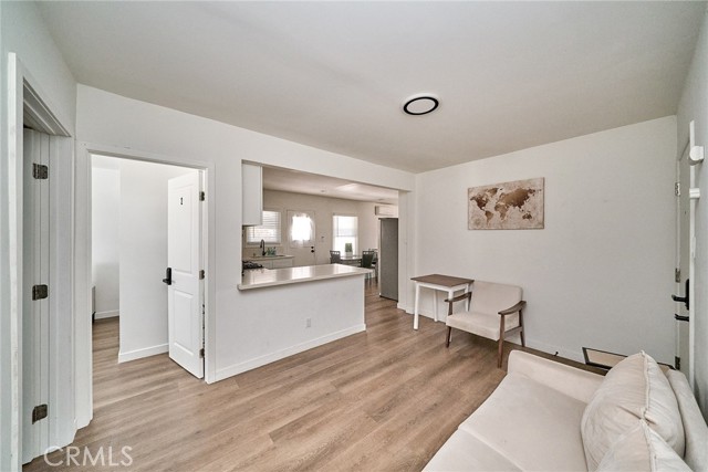 Detail Gallery Image 5 of 19 For 8734 Ramsgate, Los Angeles,  CA 90045 - 4 Beds | 4 Baths