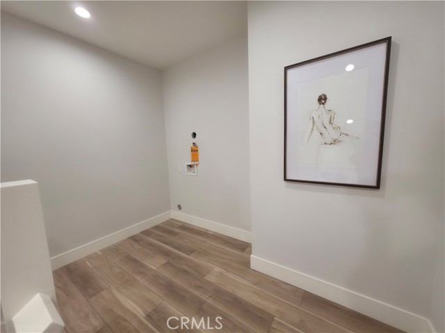 Image 8 of 41 For 1821 Westholmes Ave Avenue 1821