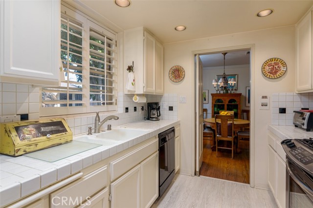 Detail Gallery Image 14 of 26 For 1415 Garden St, Glendale,  CA 91201 - 3 Beds | 2 Baths