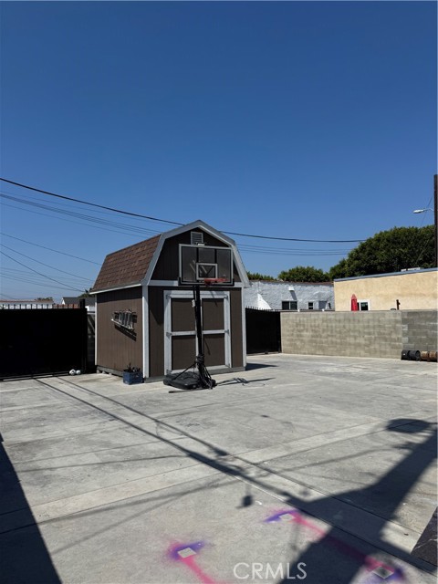 1743 W 79th Street, Los Angeles CA: https://media.crmls.org/medias/a02b571c-681e-44f2-bec2-aa5a56040e6b.jpg