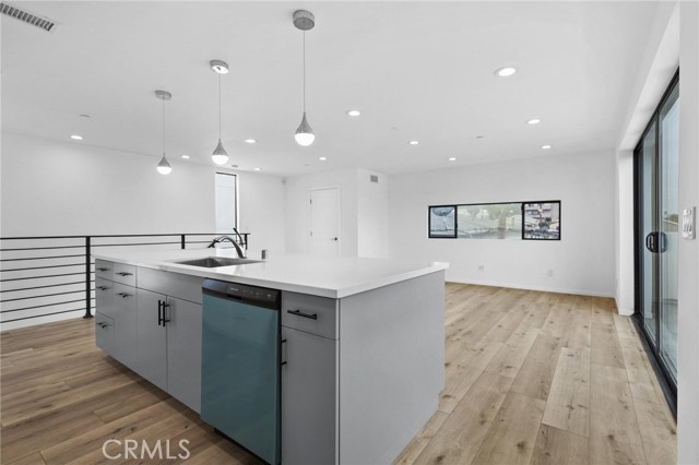 Detail Gallery Image 16 of 23 For 4138 Normal Ave, Los Angeles,  CA 90029 - 2 Beds | 2 Baths